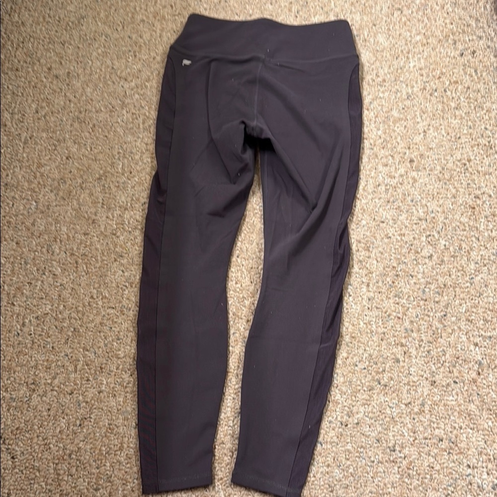 Fabletics | Grayish Leggings - Picture 2 of 7